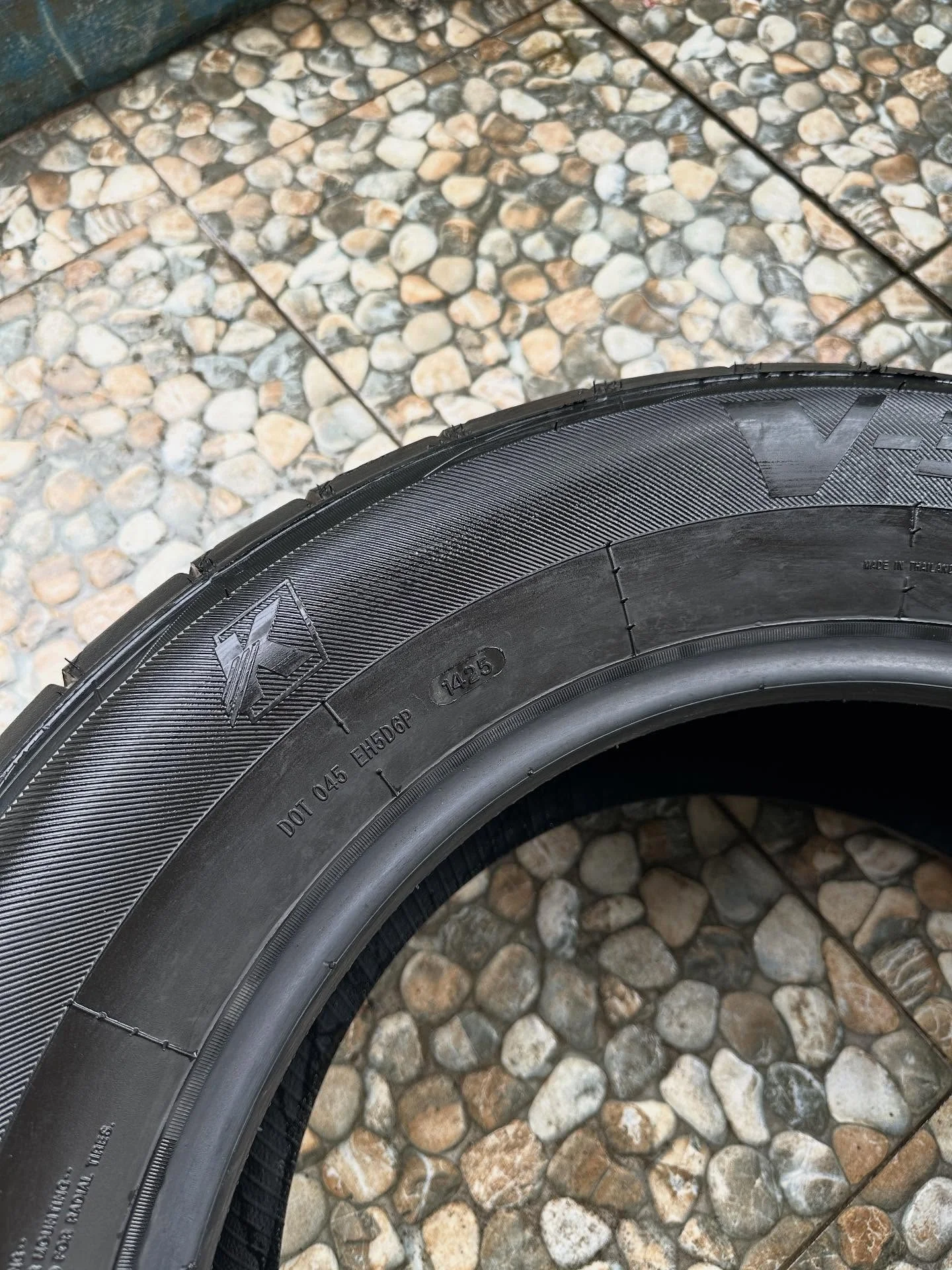 BAN KINTO V-36 265/60 R18 thumbnail 4