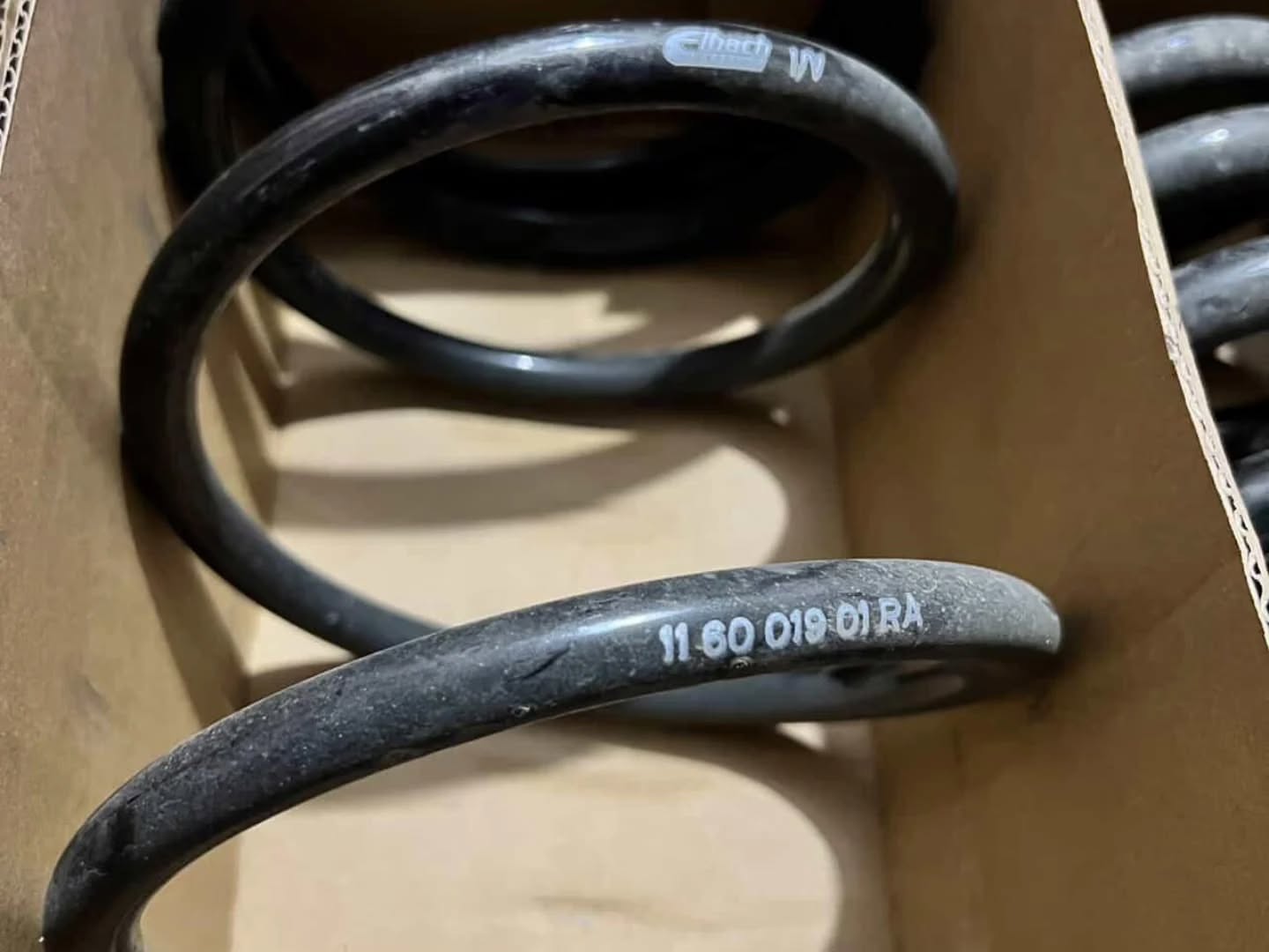 Lowering Kit Eibach Pajero Old/ANPS No Press thumbnail 2